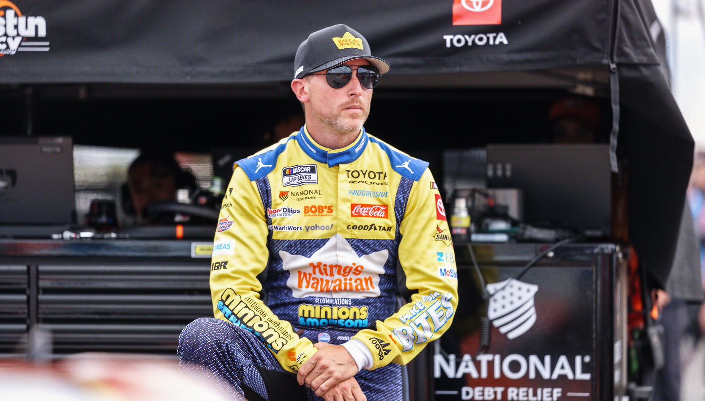 香蕉体育 - NASCAR 2026年奇加哥速度赛：哈姆林领跑，新老对手如何争锋 - 香蕉体育平台